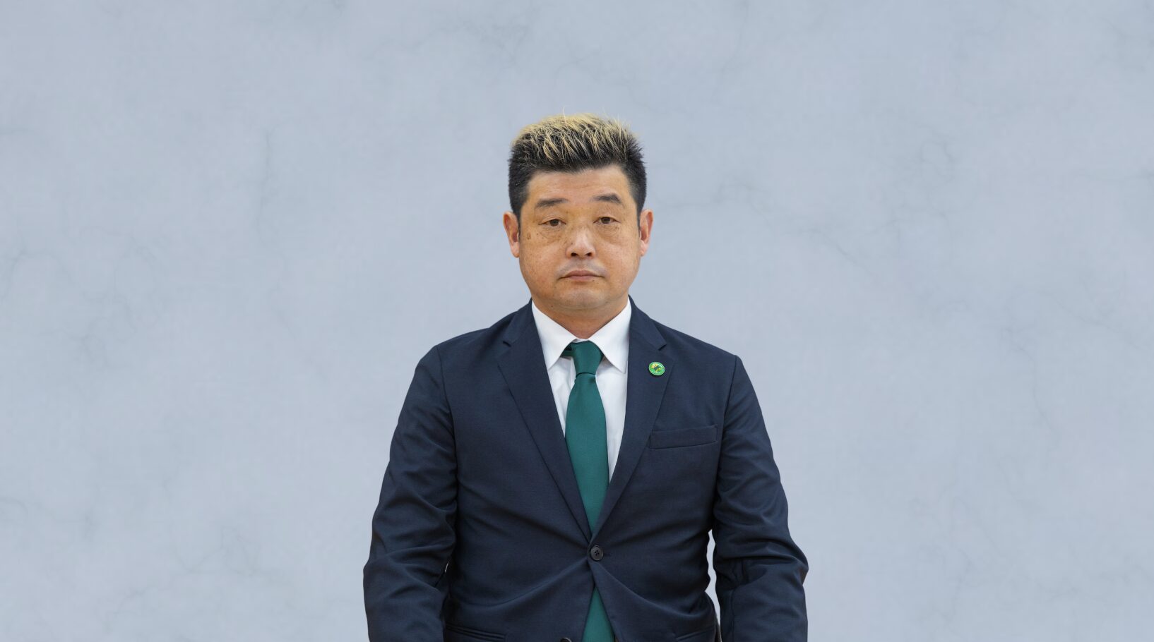 運営　安達 信行